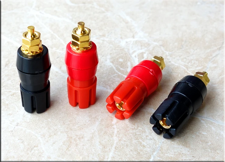

New TWO Pairs power amplifier terminals High quality RCA (2pcs red + 2pcs black)