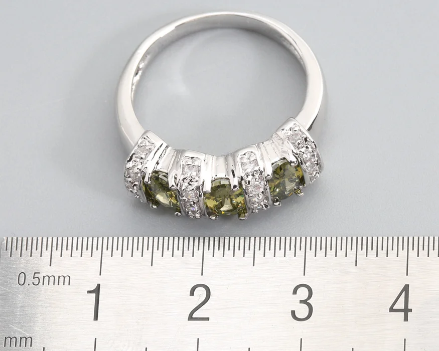 Женское кольцо элегантные полудрагоценные камни 4*6 мм цвет серебристый Q1530 |