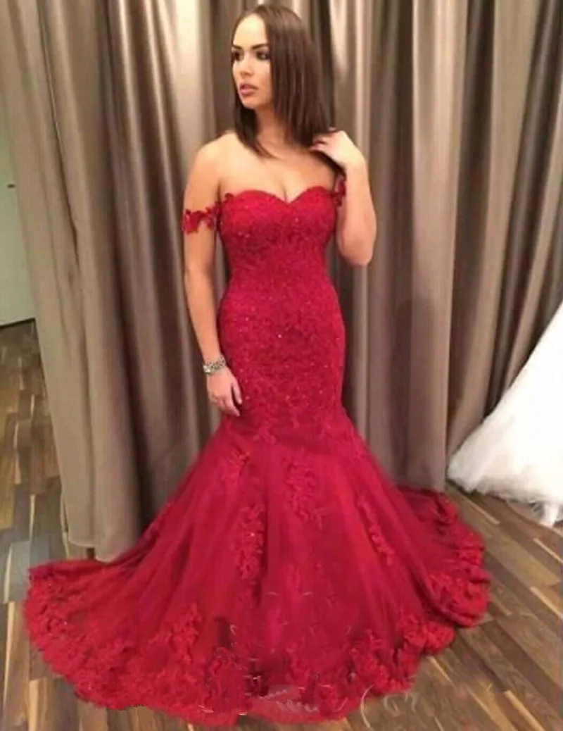 

2020New Prom Dresses Sweetheart Sleeveless Button Sweep Train Lace and Applique Party Gowns Custom Made Mermaid Evening Dress
