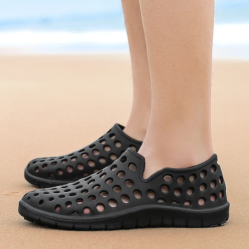 

2020 women casual Clogs Breathable sandals women valentine slippers summer slip on women flip flops shoes Beach Sandal for women