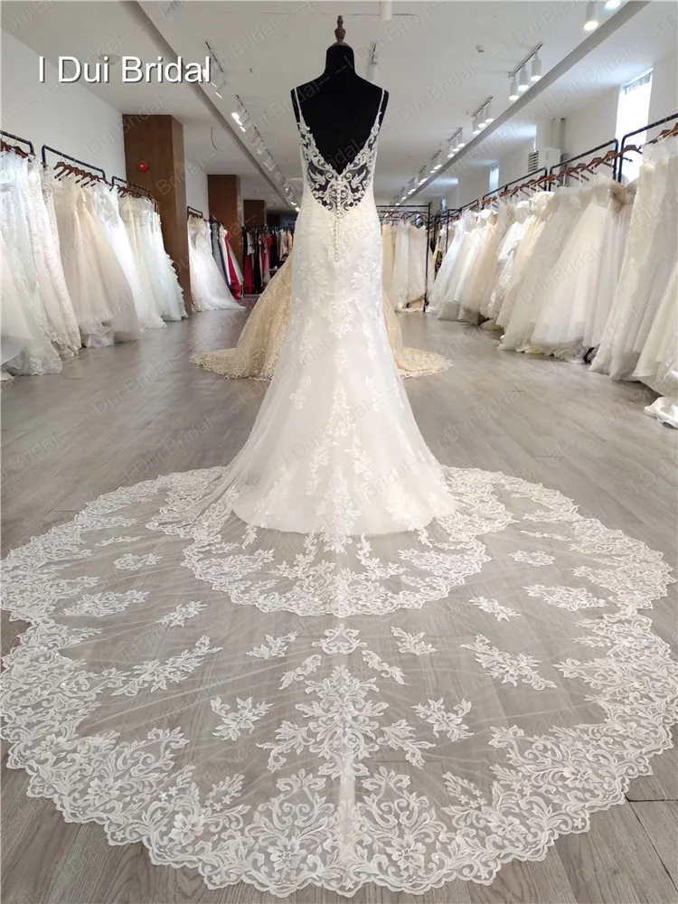 Spaghetti Strap Lace Wedding Dress Low Back Luxury Appliqued Beaded Bridal Gown Real Photo Factory Custom Made