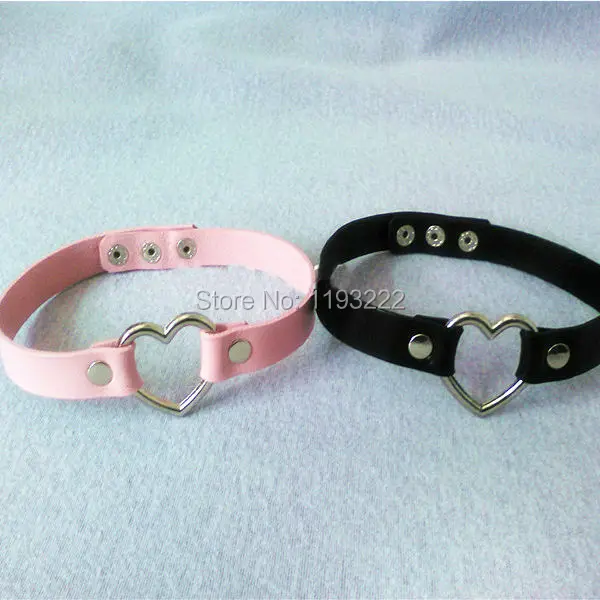 Ошейник ручной работы из натуральной кожи с металлической цепочкой и пуговицами