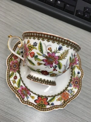 Европейский костяной фарфоровый чайный сервиз, американский кофейный набор, британский бытовой фарфор, чайный горшок, послеобеденный чайный сервиз камелии