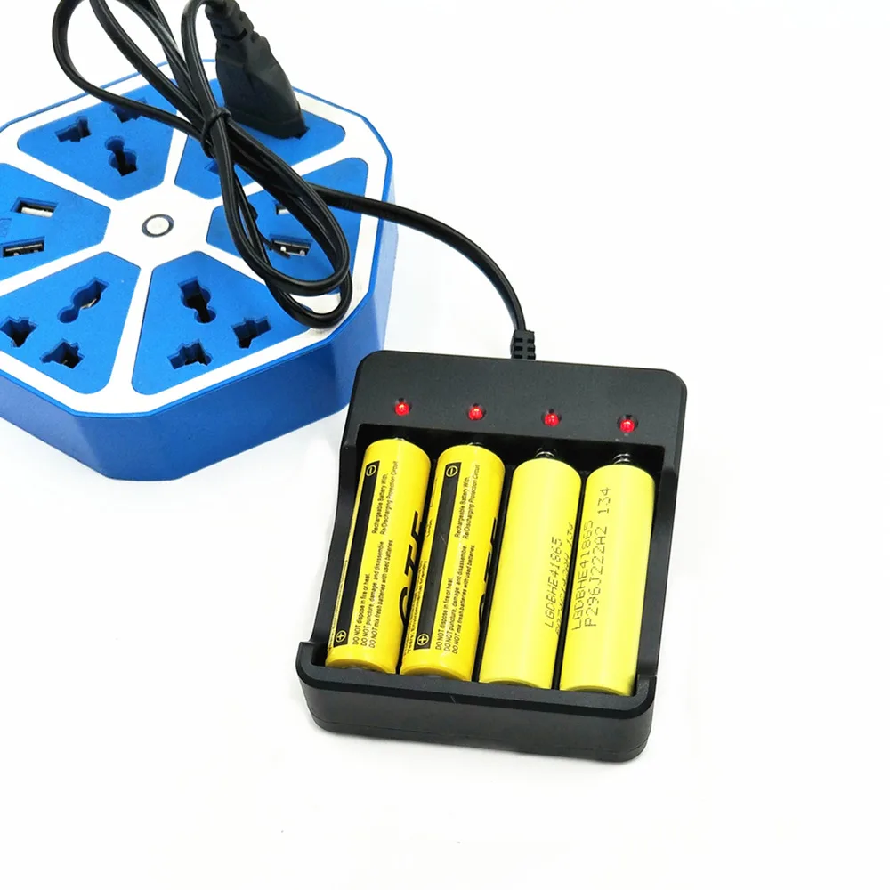 3.7V 18650 Intelligent Battery Charger Li-ion Battery 4.2V Four Slot with short circuit protection Flashlight batteries Charger