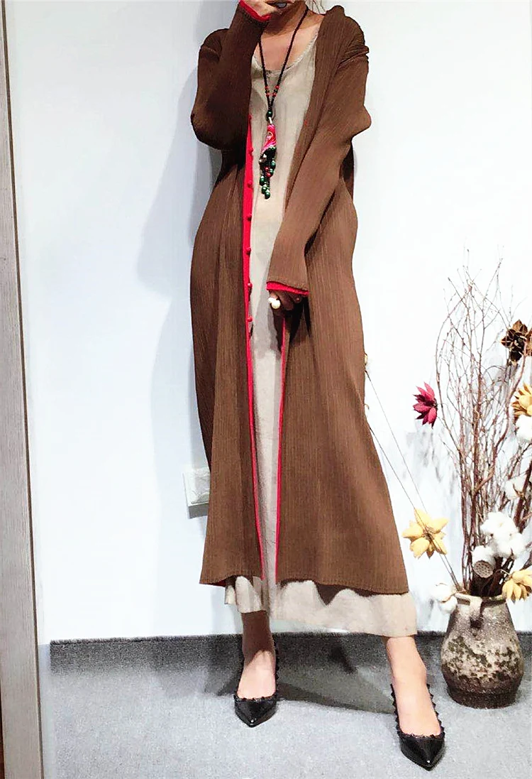 HOT SELLING Miyake new arrival quinquagenarian trench outerwear pleated reversible medium-long pros and cons trench IN STOCK
HOT SELLING Miyake new arrival quinquagenarian trench outerwear pleated reversible medium-long pros and cons trench IN STOCK