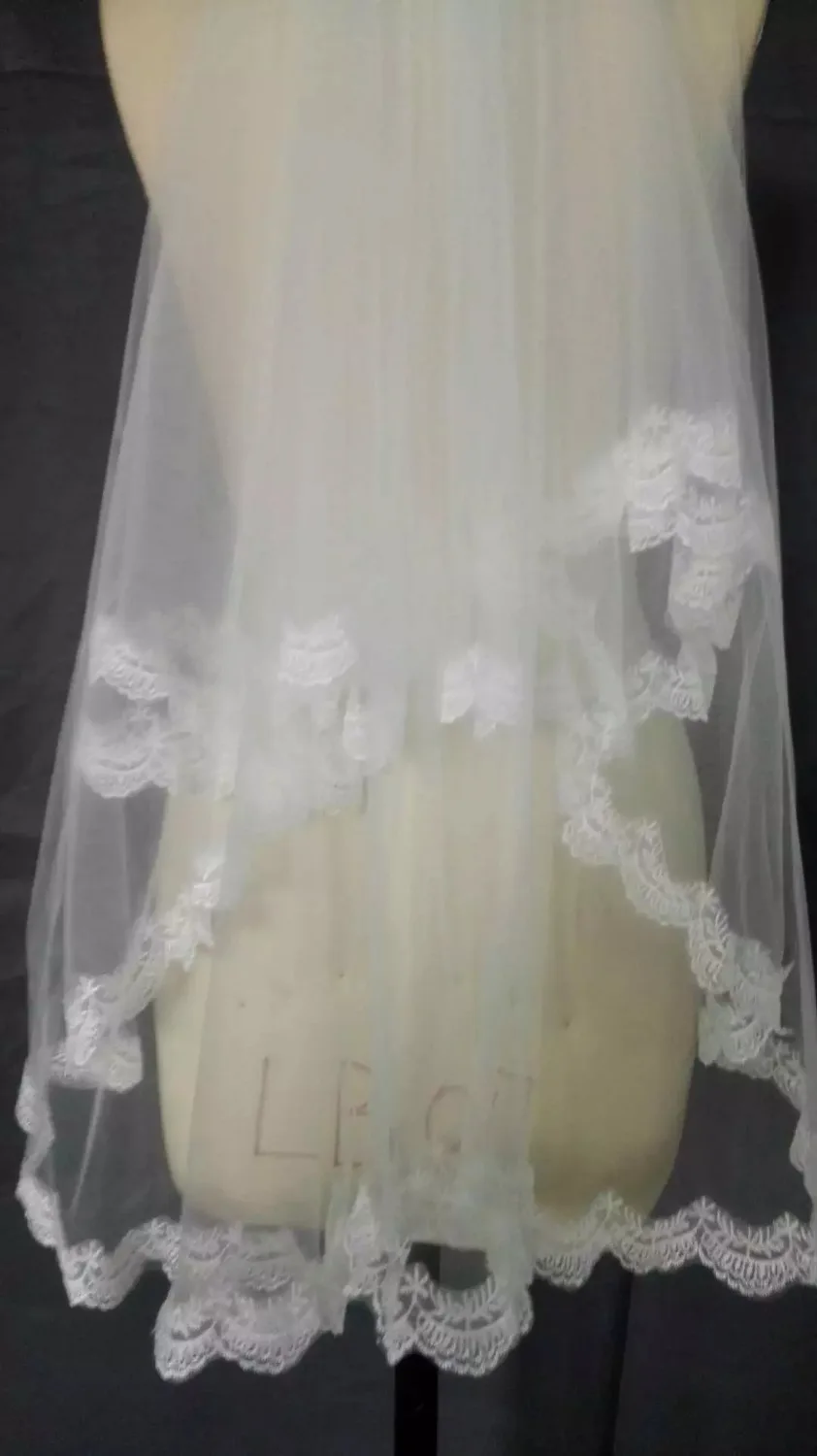 В наличии белый короткий цвет слоновой кости Свадебная вуаль с расческой