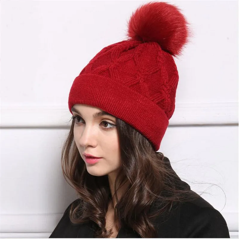 Осенью Gorro Для женщин шапочки с пом зимние Шапки для девочек капот женские