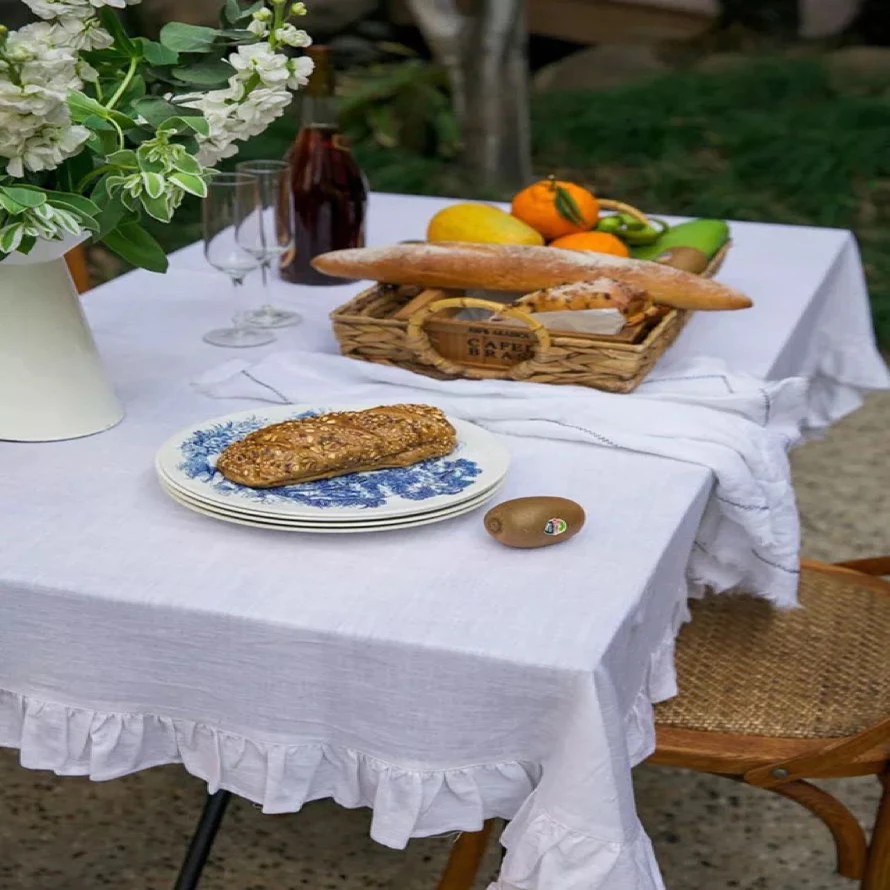 Скатерть из натурального льна с оборками во французском стиле|table cover|white linen table