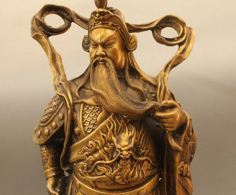 16 &quotКитайский латунный феншуй стенд Guan Gong Yu воин Бог дракон меч статуя | Дом и сад