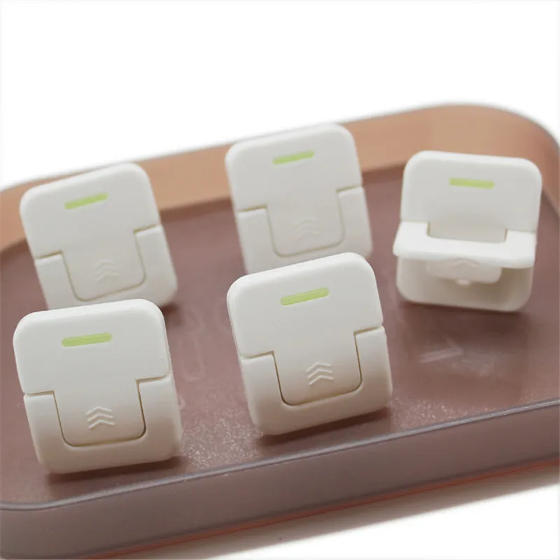 

10 Pc Comes with Luminous Baby Safety Electric Socket Protection Cover Power 3 Phase