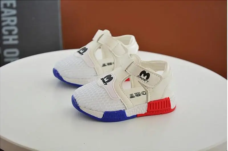 Детская обувь летняя новая модная сетчатая дышащая для маленьких мальчиков и