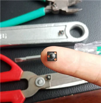 UHF RFID метки для управления инструментами антиметалл 860-960 МГц ISO18000-6C 6*6*4 мм |