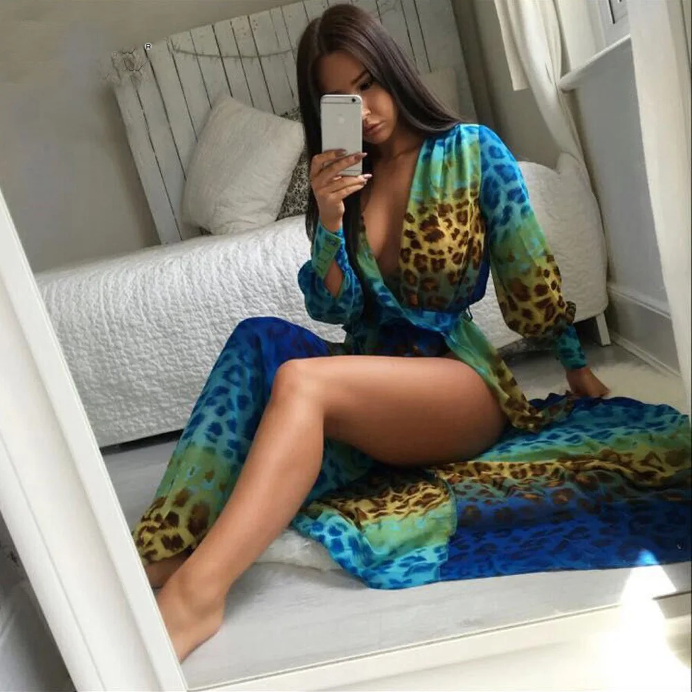 Женское леопардовое платье с v-образным вырезом и разрезом пляжное свободного