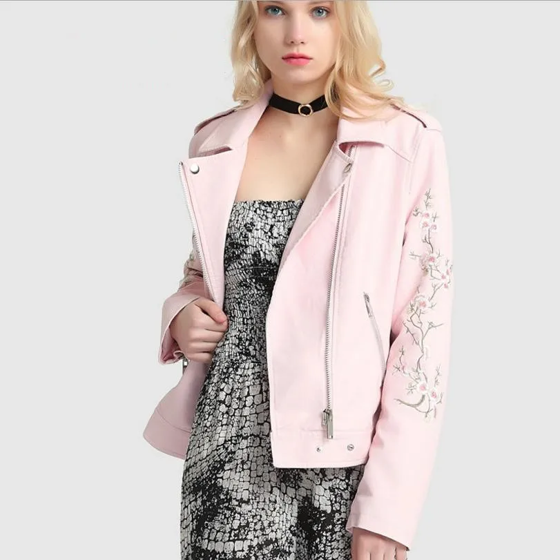 Куртка женская короткая из экокожи с вышивкой весна осень L1014|Кожаные куртки| |