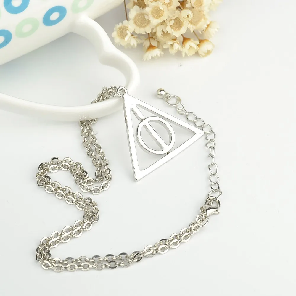 Ожерелье с подвеской deathly hallows, Луна, Воскрешающий камень, может вращать подвеска треугольная