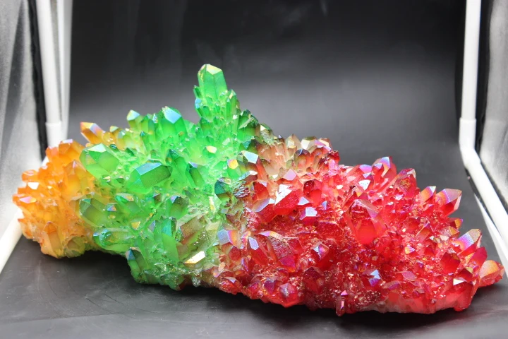 

Natural quartz crystal yellow + green + red wand furnishing articles healing angels aura clusters