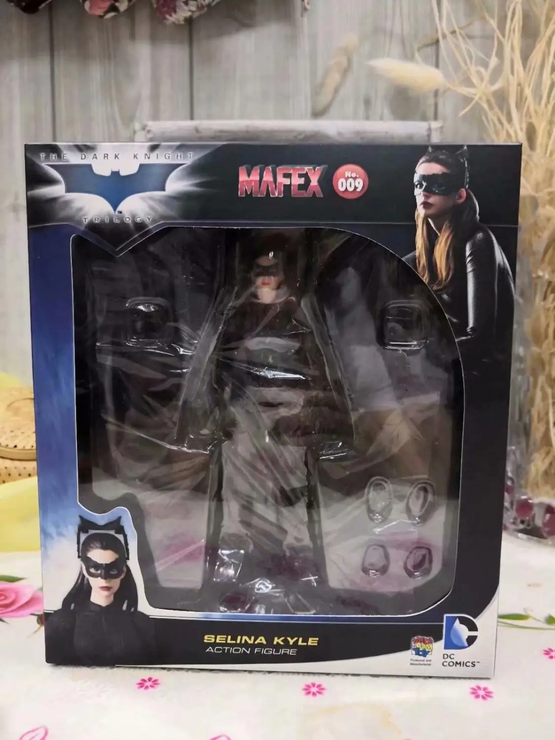 Фильм 15 см Темный рыцарь Трилогия Женщина-кошка Селина Кайл Mafex No.009 ПВХ фигурка