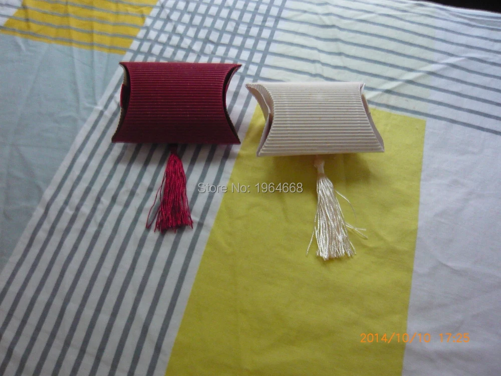 

Free shipping 100pcs/lot candy box tassels christmas box wedding gift box