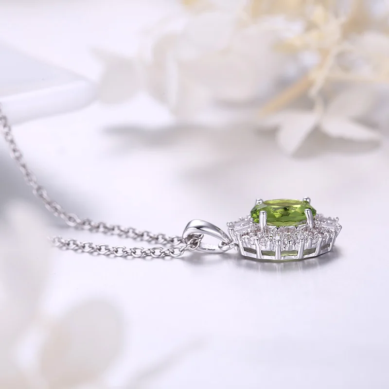 Серебряный кулон оливково зеленый основной камень & AAA кубический циркон