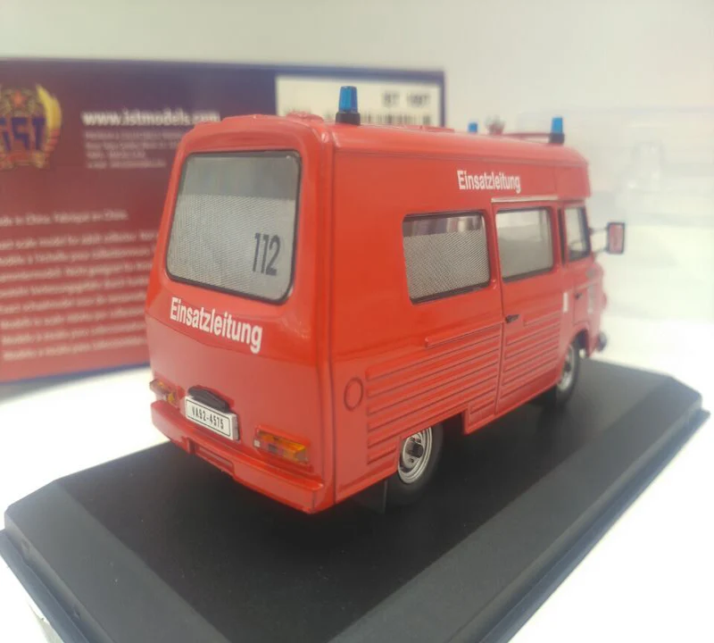 Коллекция машин скорой помощи Barkas B1000 Smh 3 FEUERWEHR модель из сплава винтажная