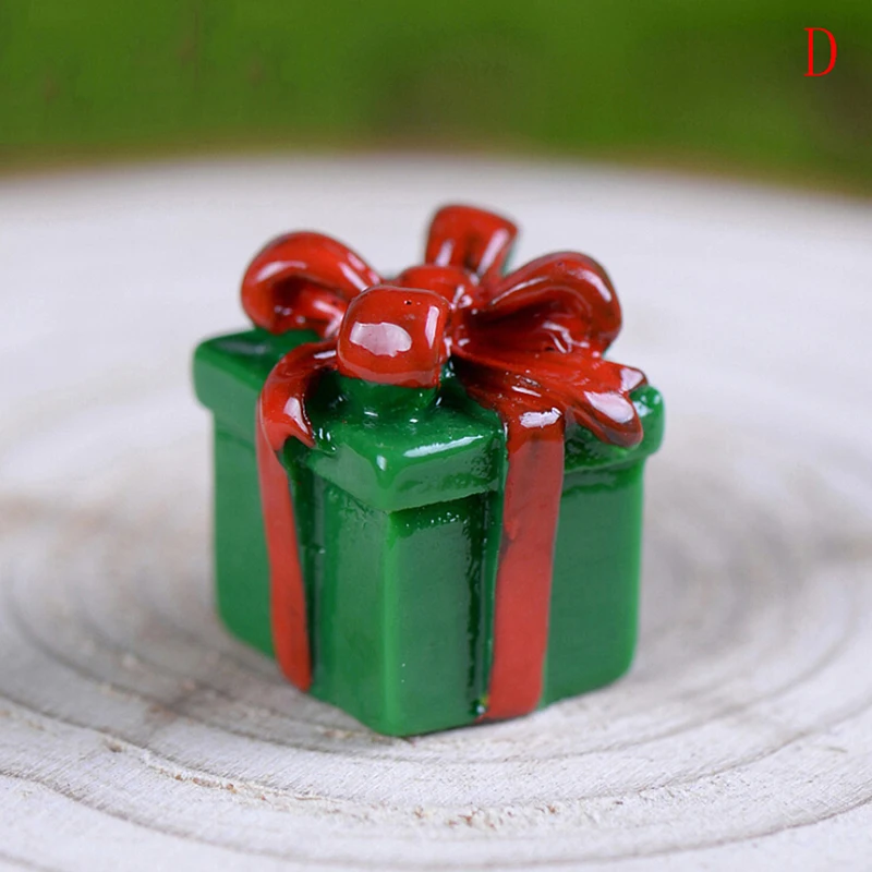 6pcs DIY Миниатюрные аксессуары для домашнего декора Рождественская елка Мини Дом Сказочный садовый Орнамент Ремесло Декор Navidad - Цвет: 6pcs