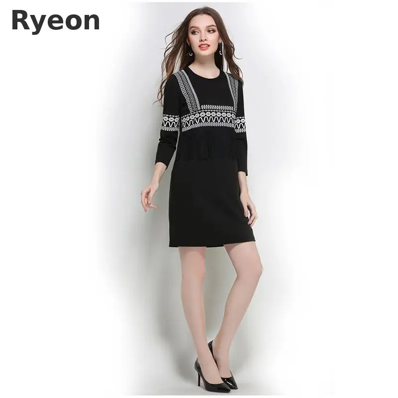 Ryeon Vintage Black Knit Dress Прямые Геометрические Печати И Кисточкой Над Коленом Природных