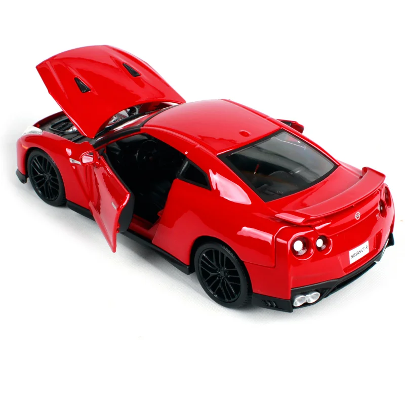 Bburago 1:24 2017 Nissan GTR красный белый автомобиль литья под давлением 196*85*58 мм