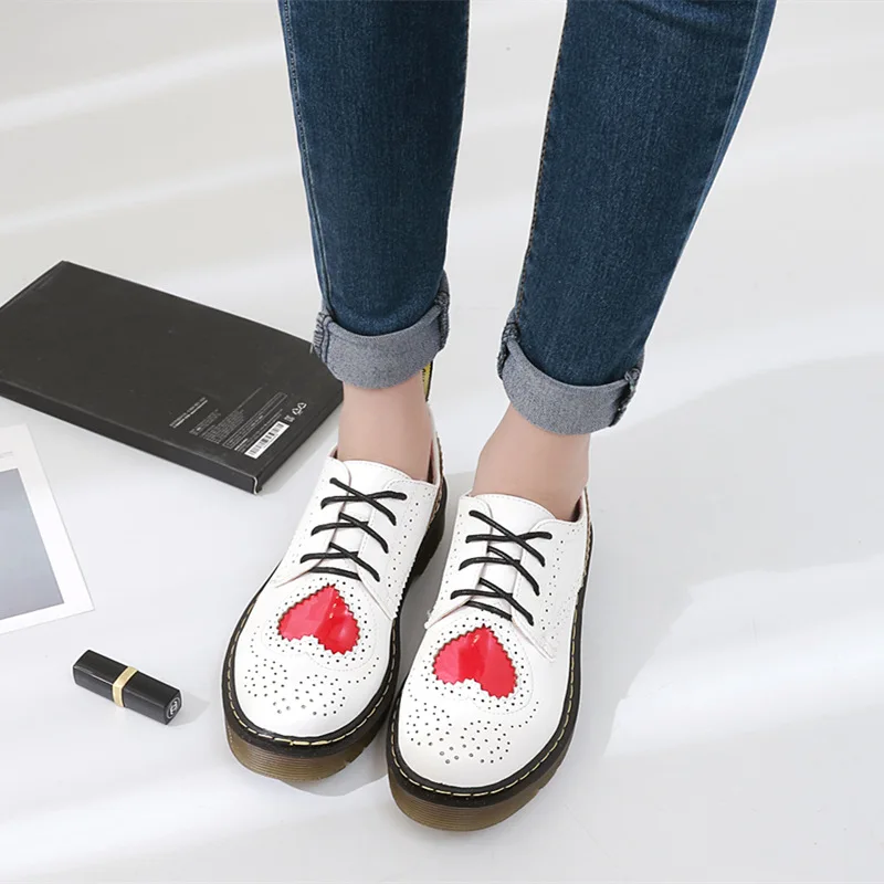 

Fashion Harajuku Retro Heart Shoes Single Shoes Female British College Lace Up Oxford Shoes Flat Leather Shoes