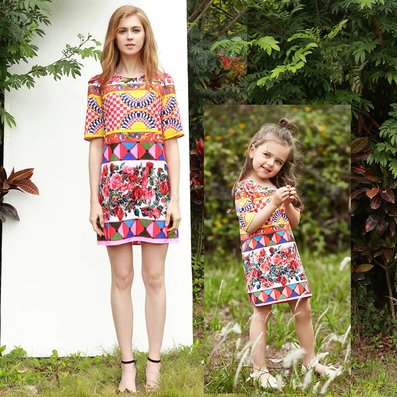 В НАЛИЧИИ Новое поступление Family look Цветы Мода девушки партия платье для мамы и