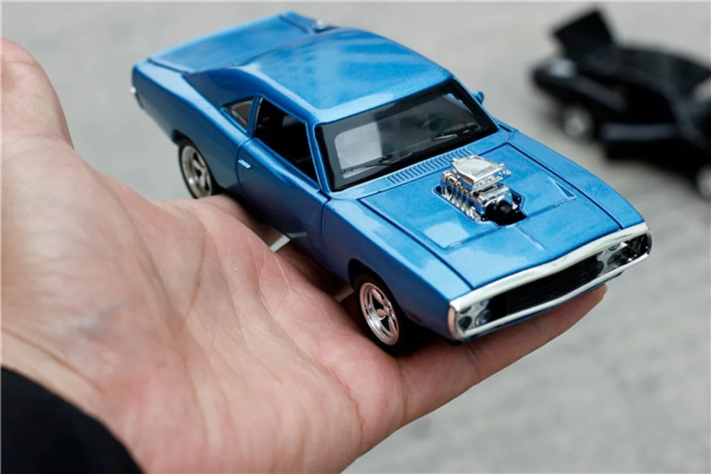 1:32 Dodge зарядное устройство Форсаж легированные модели автомобилей детские игрушки для детей Классические металлические автомобили