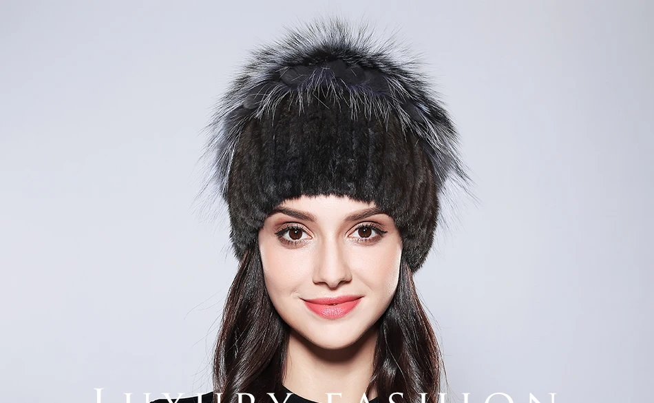 На зимнем меху Шапки Girls'Hat класса люкс из натурального меха норки, Для женщин черно-бурой лисицы с бубоном, новинка модная зимняя обувь на высоком каблуке качественный капот шапки
