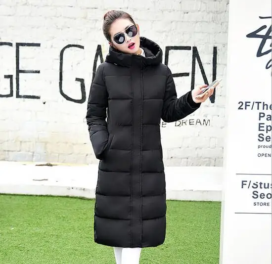 Женская куртка с капюшоном размера плюс зимняя утепленная хлопковой подкладкой