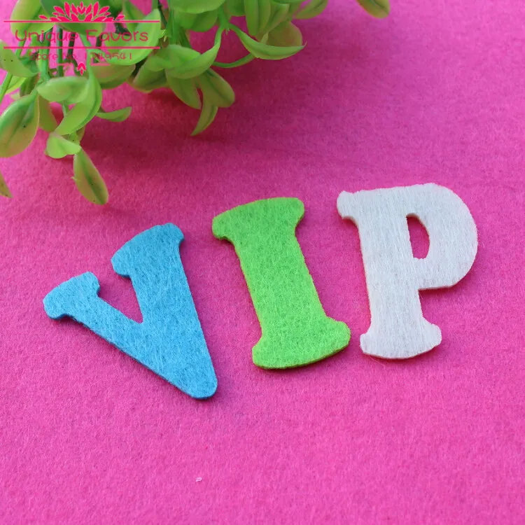 260/шт. В ассортименте высекальные фетровые буквы алфавита из нетканого материала