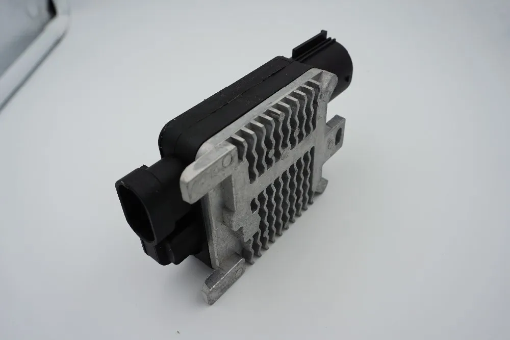 Бесплатная доставка реле вентилятора охлаждения двигателя для 05 2011 Ford Crown Victoria