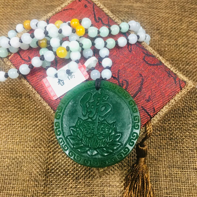 

New Natural JADESt Pendant Carved Green Round Buddha Lotus Pendant Matching Three Color Beaded Chain Sweater Chain