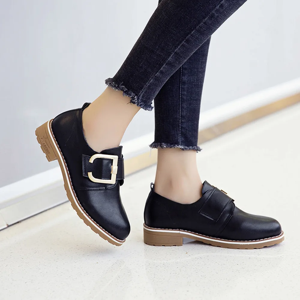 Модные кожаные ботинки для женщин на ремешке с пряжкой демисезонные Martin женская