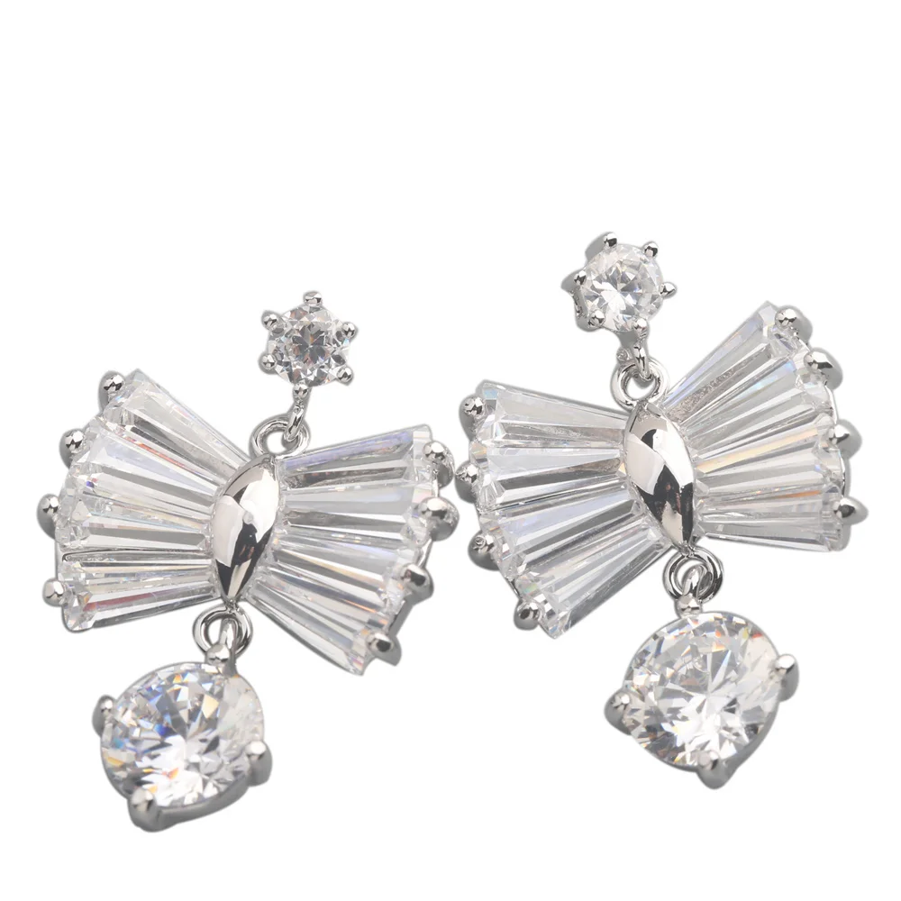 

Imposing White Stone 8*8mm Semi-precious Silver Cool For Womens Stud Earrings ED0200