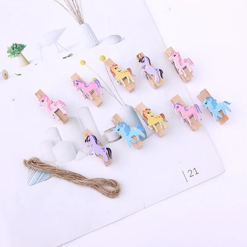 10 шт. деревянных зажимов для фотографий с изображением мультяшных единорогов, ручной работы, для декорирования на тему единорогов на детских праздниках и днях рождениях.