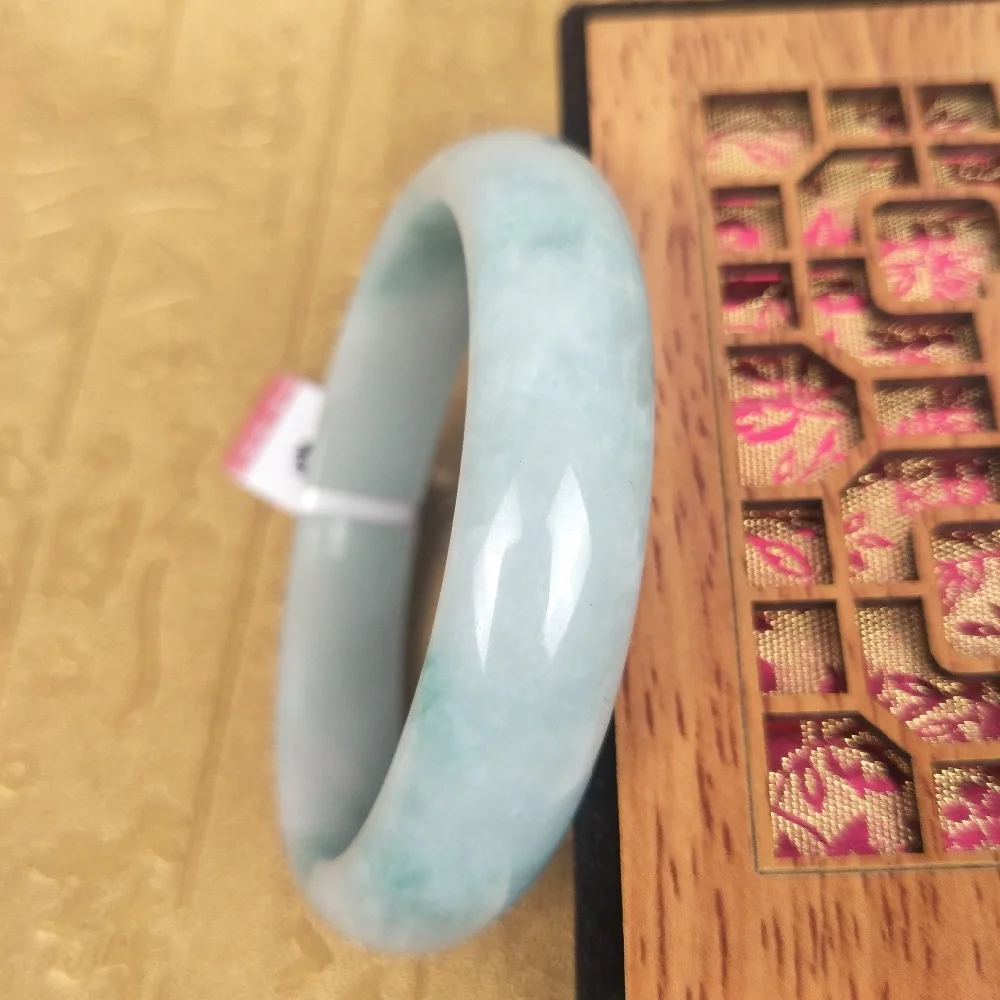 Send A certificate natural Jadeite bracelet Natural light green two-color 54-61mm female Princess Jewelry gift | Украшения и