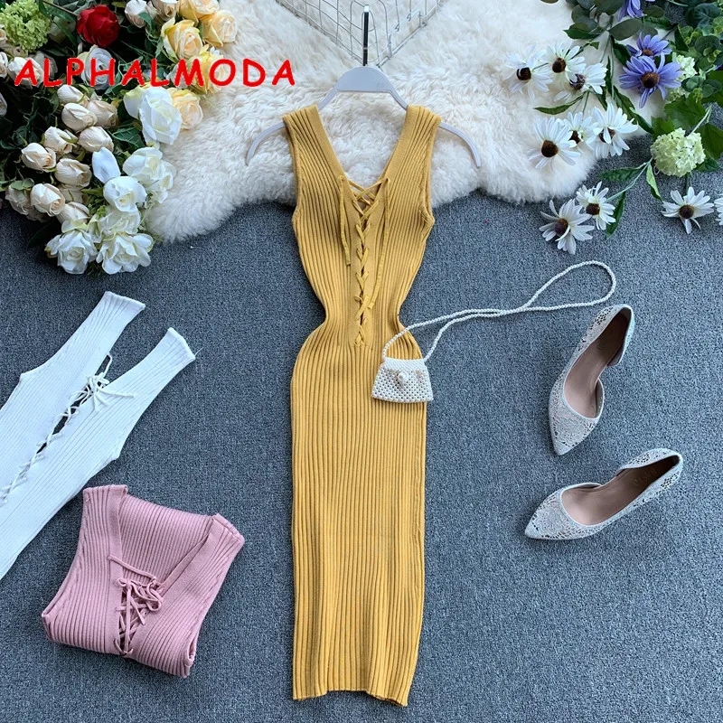 Женское трикотажное мини-платье ALPHALMODA облегающее платье без рукавов с глубоким