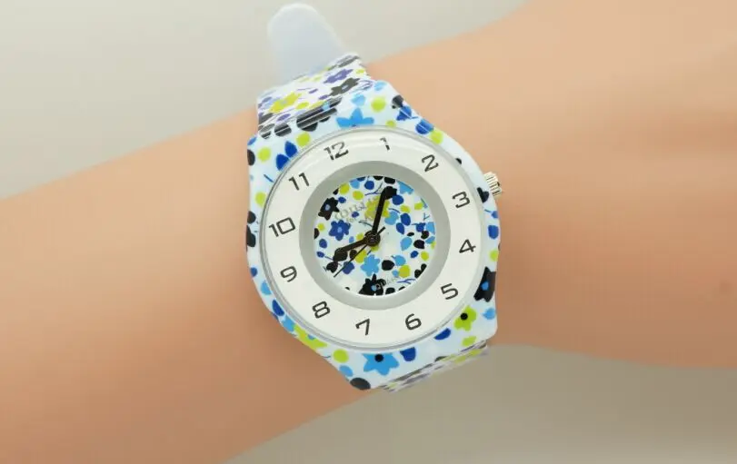 2016 женские часы с рисунком из мультфильма повседневные кварцевые цветами модный