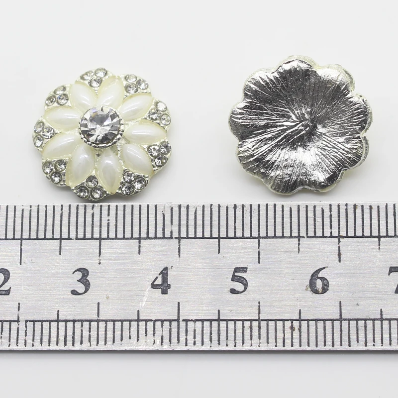 

10pcs/lot18MM Rhinestone Button Pearl Sewing Costume Embellished Buckle DIY Christmas Holiday Party Decoration