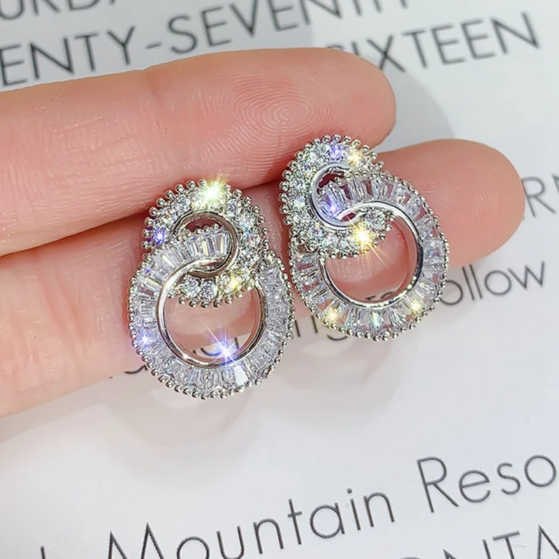 Серебряные серьги капли с иголками корейские тренды новые модные бриллиантами