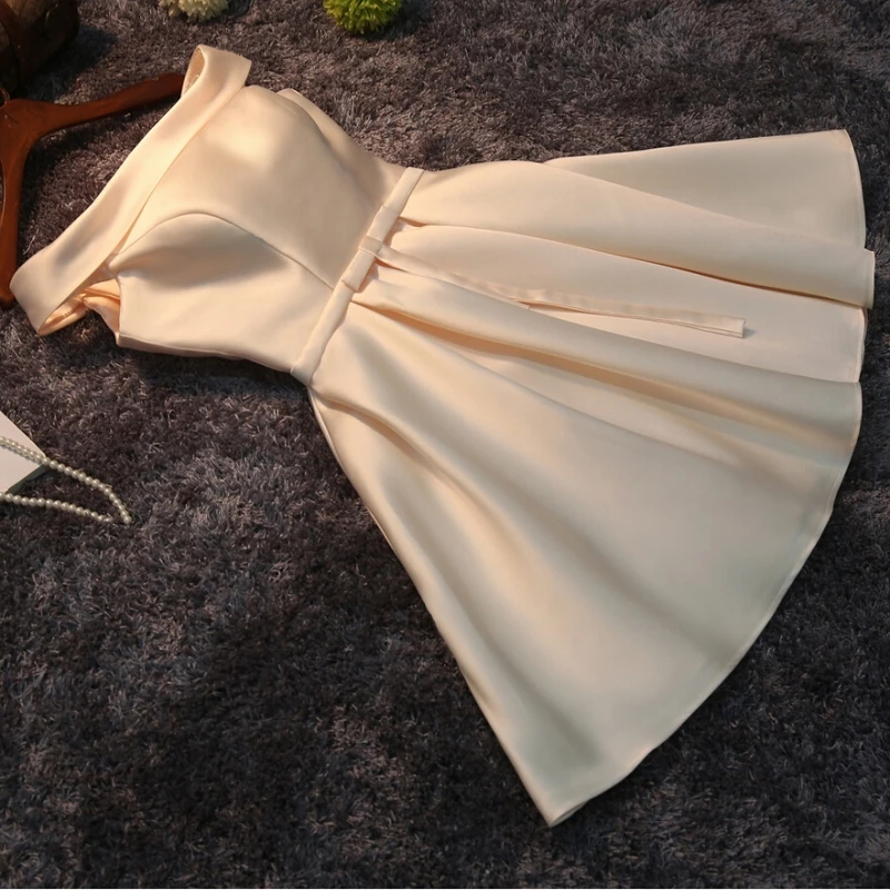 Платье женское атласное без рукавов короткое пикантное вечервечерние