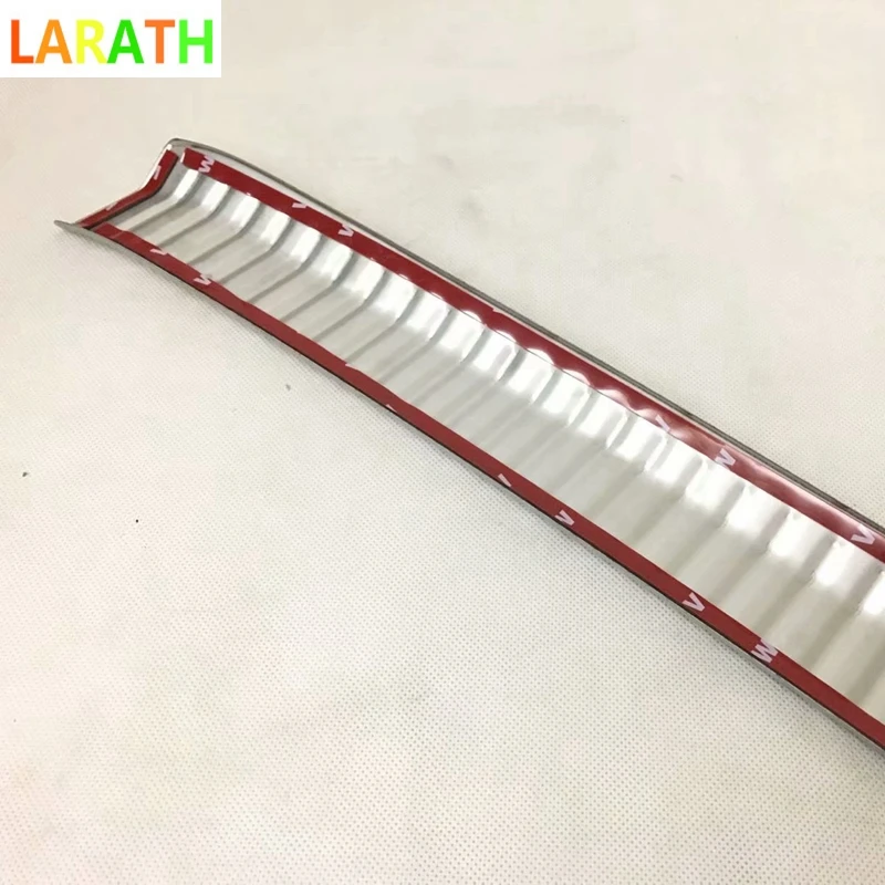 Накладка на педаль заднего бампера для Toyota Camry 2018 серебристая нержавеющая сталь 1