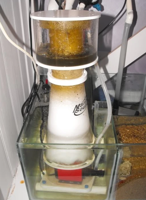 Морской источник Red Devil RDC 250 Nano подвесной на Протеиновой скиммер для морского