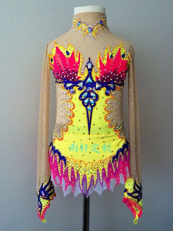 Хрустальное индивидуальное детское платье для гимнастических соревнований