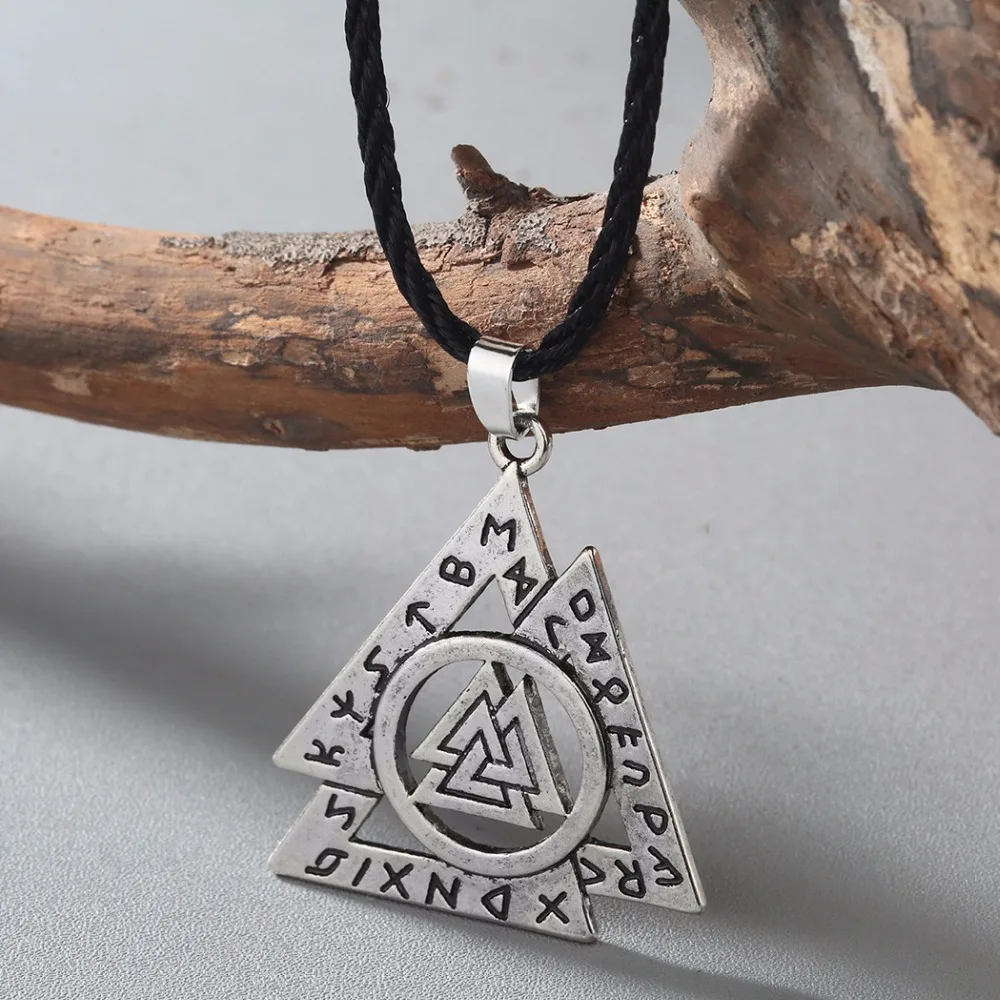 Ностальгия Valknut Odin символ викингов ожерелье скандинавские руны треугольные