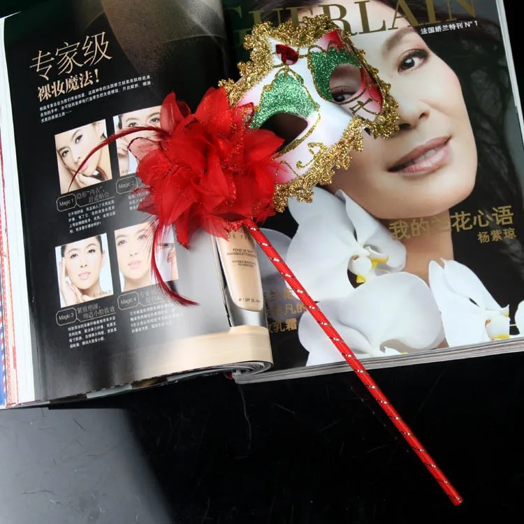 50 шт. Маскарадная маска с перьями и цветами на палочке костюм Марди Грас печать