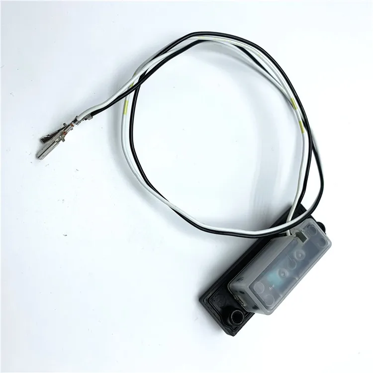 Переключатель для hyundai I30 I30CW 07~ 11 812602L000 Kia Rio 12~ 15 багажник с проводом багажник переключатель черный 812601W220